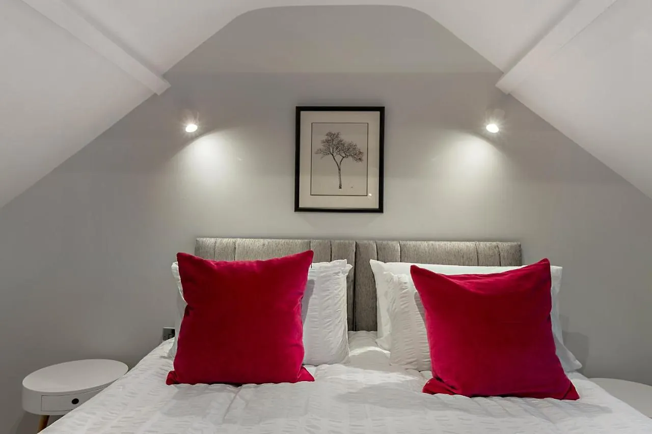 Dillywicks By Staytor Accommodation Exeter 0*,